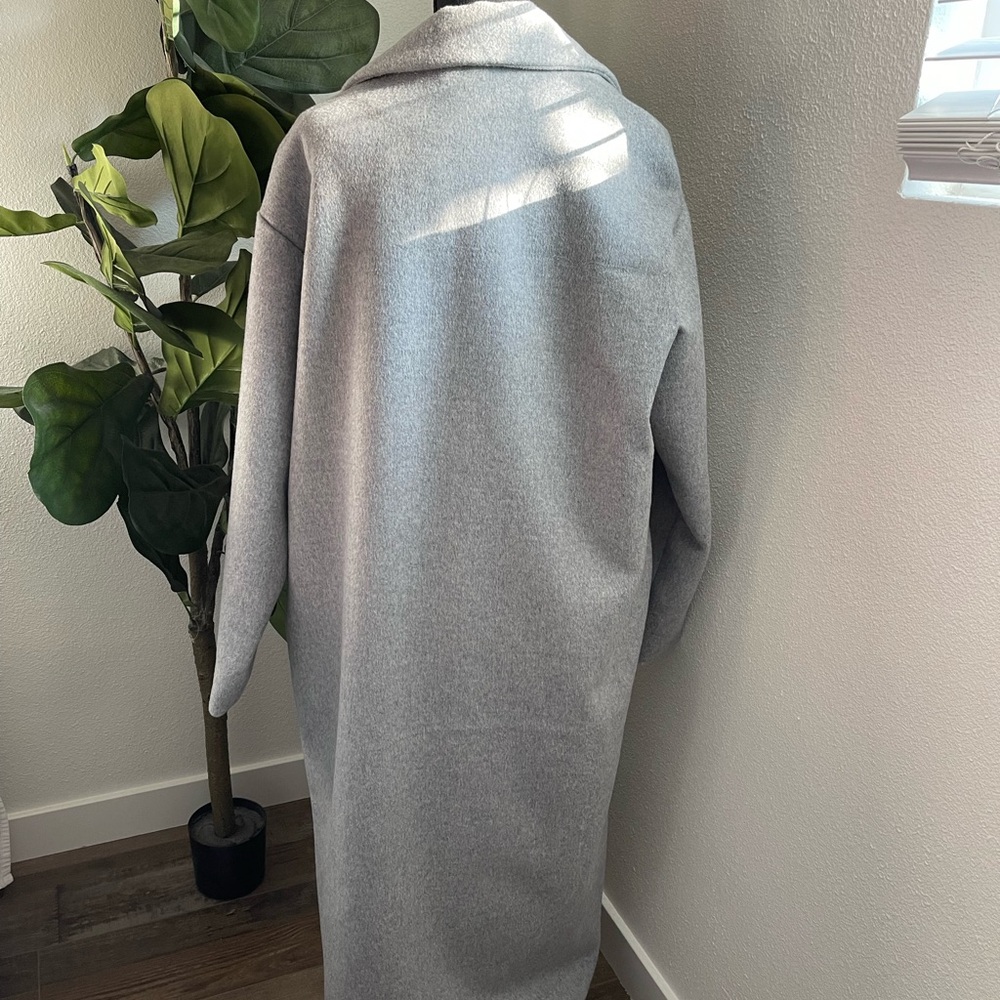 Gray Overcoat - Picture 2 of 3